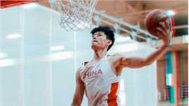 中国男篮明日之星？曾凡博NBA前景被看好，预测顺位或超周琦