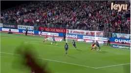 乐鱼体育赞助巴黎圣日尔曼法甲第三轮比赛精彩回顾 布雷斯特2-4巴黎圣日耳曼 伊卡尔迪场中伤退