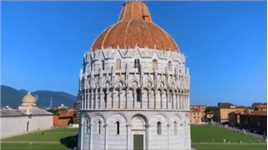#意大利--比萨斜塔。洗礼堂，钟楼，墓园及周边建筑所成的奇迹广场，于1987成为世界文化遗产，是目前保存较好的罗曼式建筑