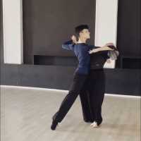 习舞 是一种信仰，简单 持续 坚定。 
Koznov Egor & Zheniya Kolmagorova
#摩登舞#国