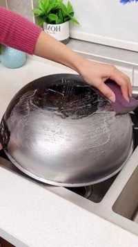家里锅比较脏的可以试试这个东西，擦几下就干净了#厨房好物 #实用好物