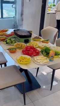爱吃火锅的家里备两个，节省桌面空间，吃完可以少刷点盘子#火锅蔬菜沥水篮