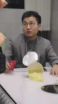 谁妈不是妈，你怎么对我我就怎么对你！尊敬是相互的。