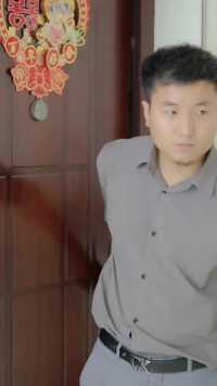 她是我老婆，谁也不能欺负，就算你是我妈，也不行！