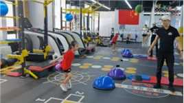 升小学前锻炼好身体，多运动促进大脑发育