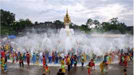 公考：傣族同胞说：“泼水节是我们传统的盛大节日”说法正确吗？