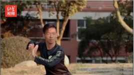 河北大四男生在学校树林还原毕业论文“武松醉打蒋门神”场景