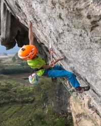9岁邱紫恒刷新中国攀岩5.14最新记录#岩邦