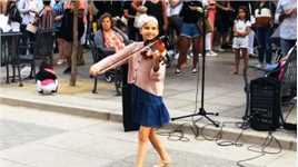 《一剪梅》在国外二次爆红！五岁小女孩小提琴演奏，瞬间引来围观