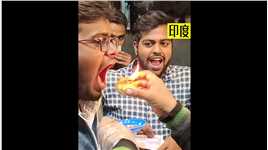 印度网红小吃“死亡脆球饼”，小伙吓得直接张大嘴巴！#印度网红小吃