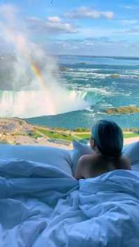 你愿意一觉醒来看到这景色吗?尼亚加拉瀑布。加拿大