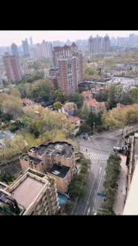上海浦西封控禁足，安静的街道，同心抗疫共克时艰💪！上海加油✊！