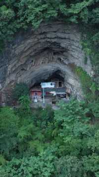贵州最后的洞穴人家，居住8代人不搬走，原来是世外桃源